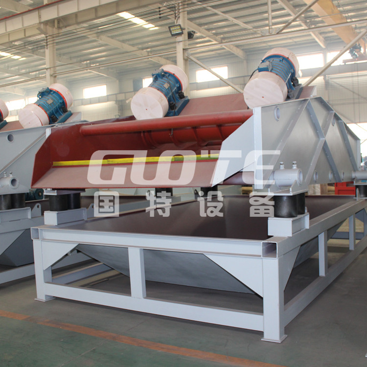 Linear Vibrating Screen Dewatering Machine Dehydrated Medium Screen Customers' Request