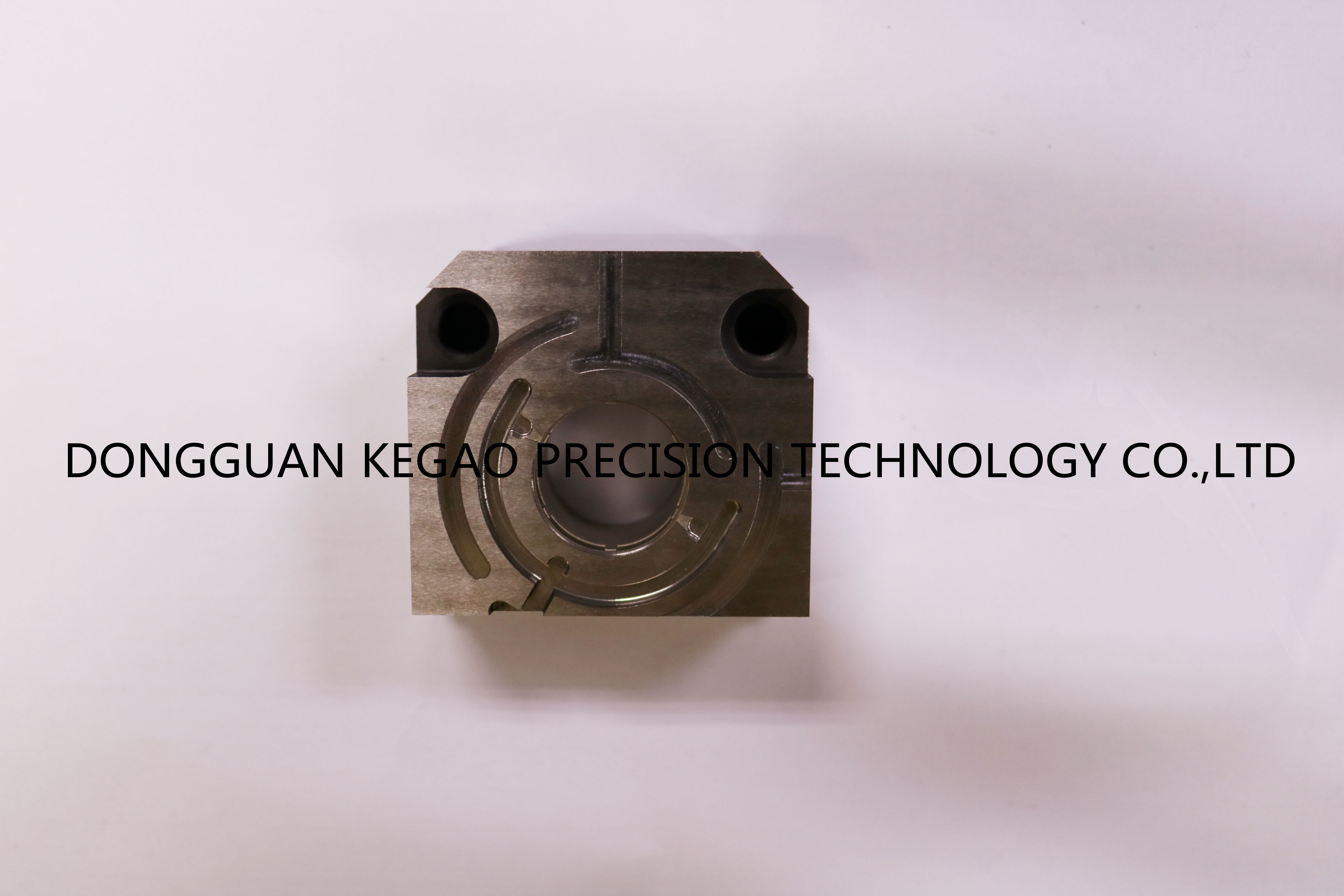 Stationary Core Metal Injection Molding Parts SUS440C ELMAX Material