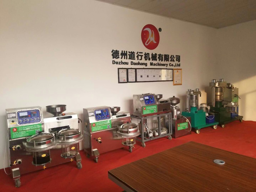 7000W 380V Seed Oil Press Machine Steel Castor 100Kg/h