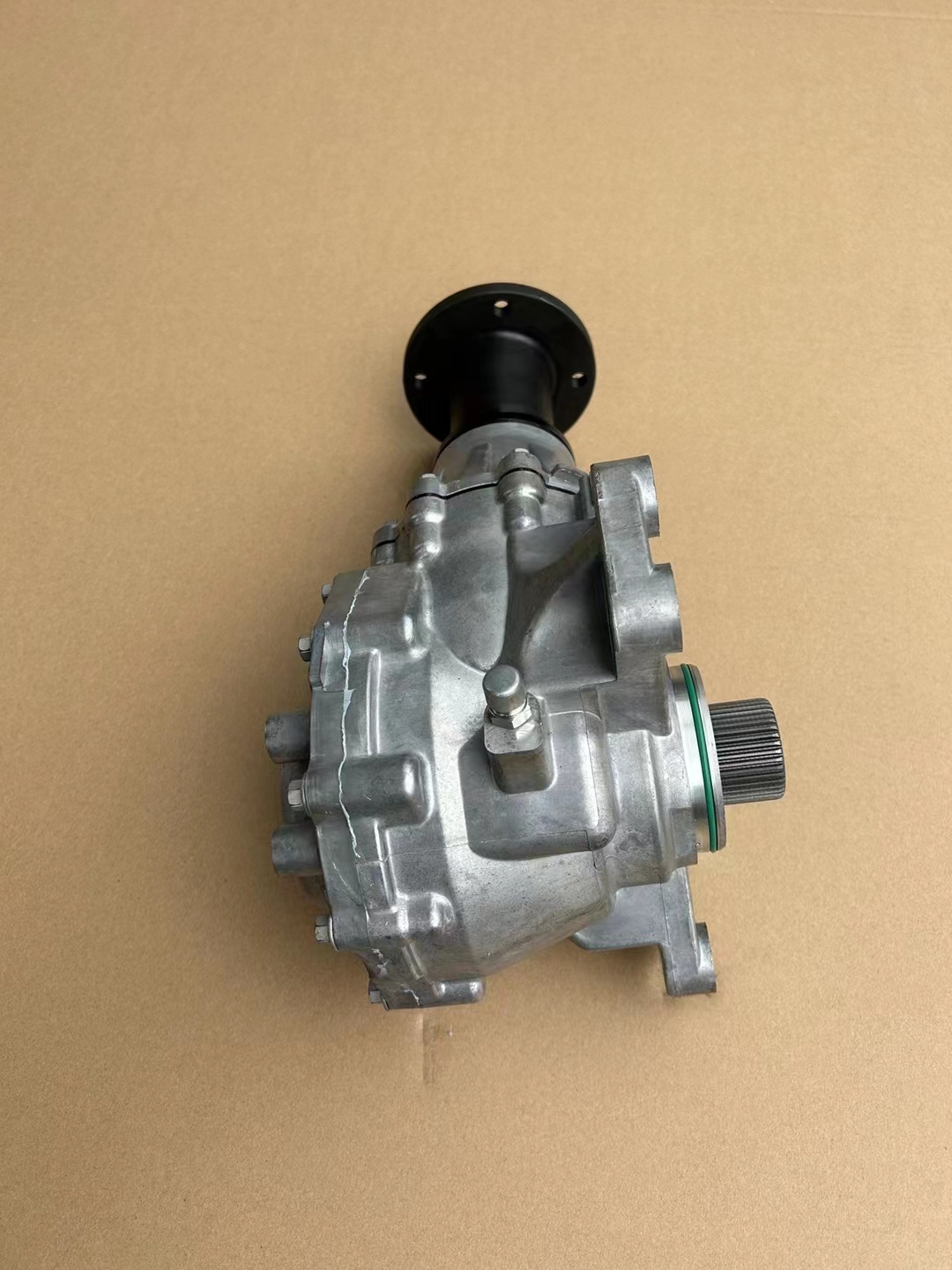 6-Speed 4WD Automatic Transmission Transfer Case Assembly for Geely Boyue 23KG 40x40x35 cm