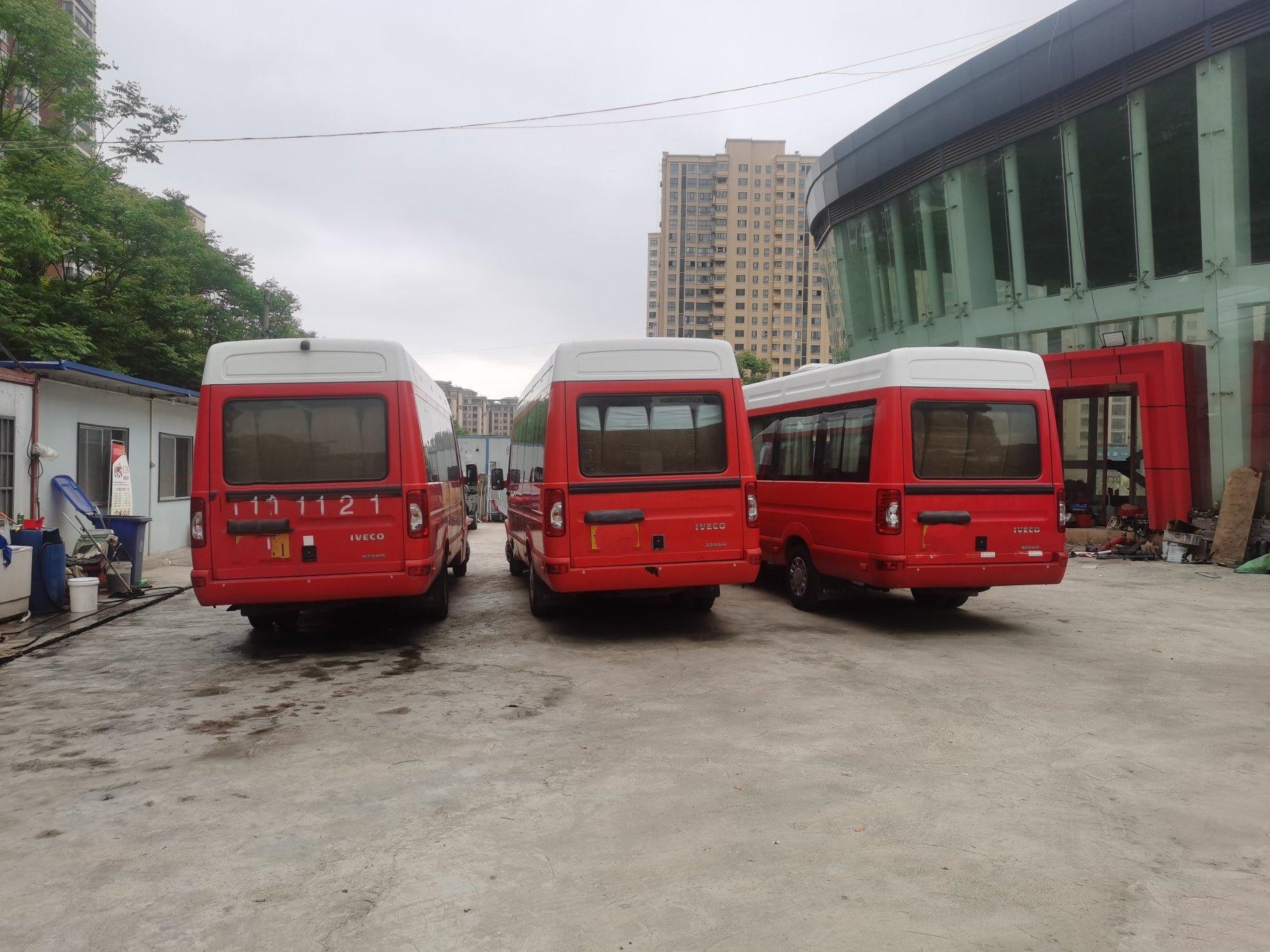 IVECO 6725 146hp 19seats Used Mini Bus Small Passenger Coach Diesel Engine