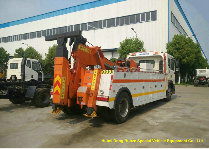 Heavy Duty 12 Ton Wrecker Tow Truck For Car Recovery In City Road , Suburb Way