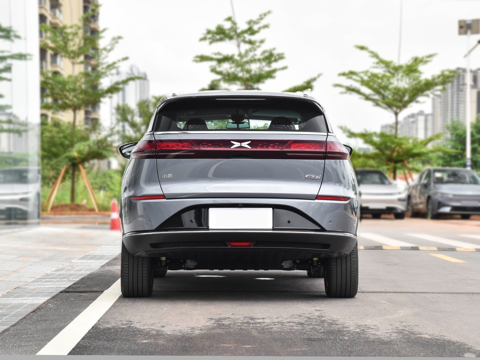 Smart Compact SUV Electric Car Front Mounted Front Drive Xpeng G3 520 155KW