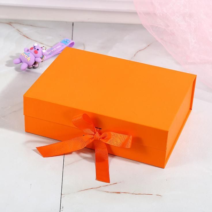 Elegant Packaging Boxes 100% Recycled Paper Ribbon Tie Magnetic Gift Boxes with Matte Finish for Promotions
