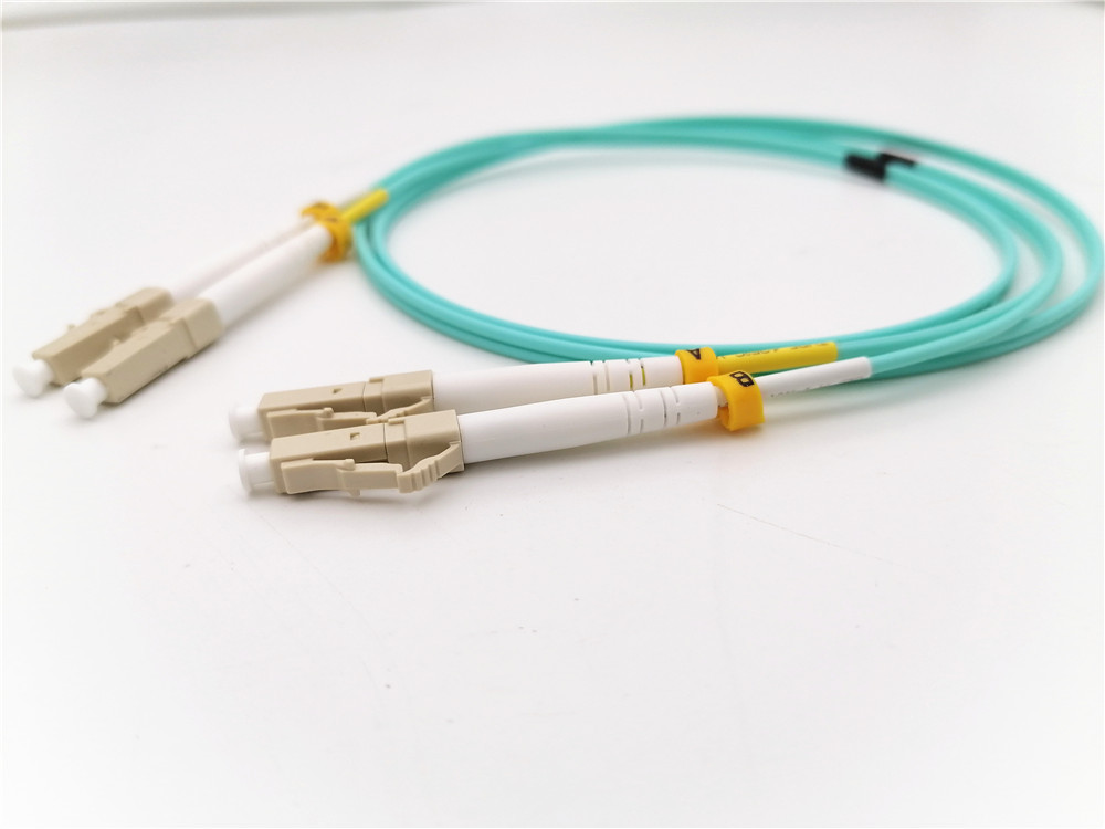 1/3/5/7m 50/125um OM3 OFNR 2.0mm Fiber Optical Patch Cord