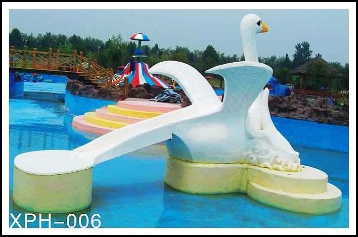 Kids Small Cartoon Swan Fiberglass Water Pool Slides For Aqua Park / Swimming Pool