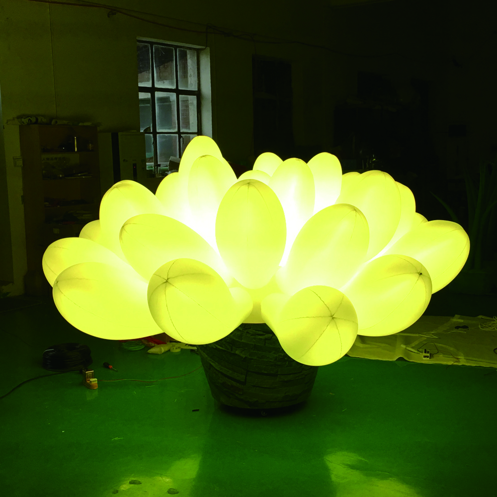 Attractive lighting inflatable planets /inflatable PVC LED hanging full printing balloons for decoration