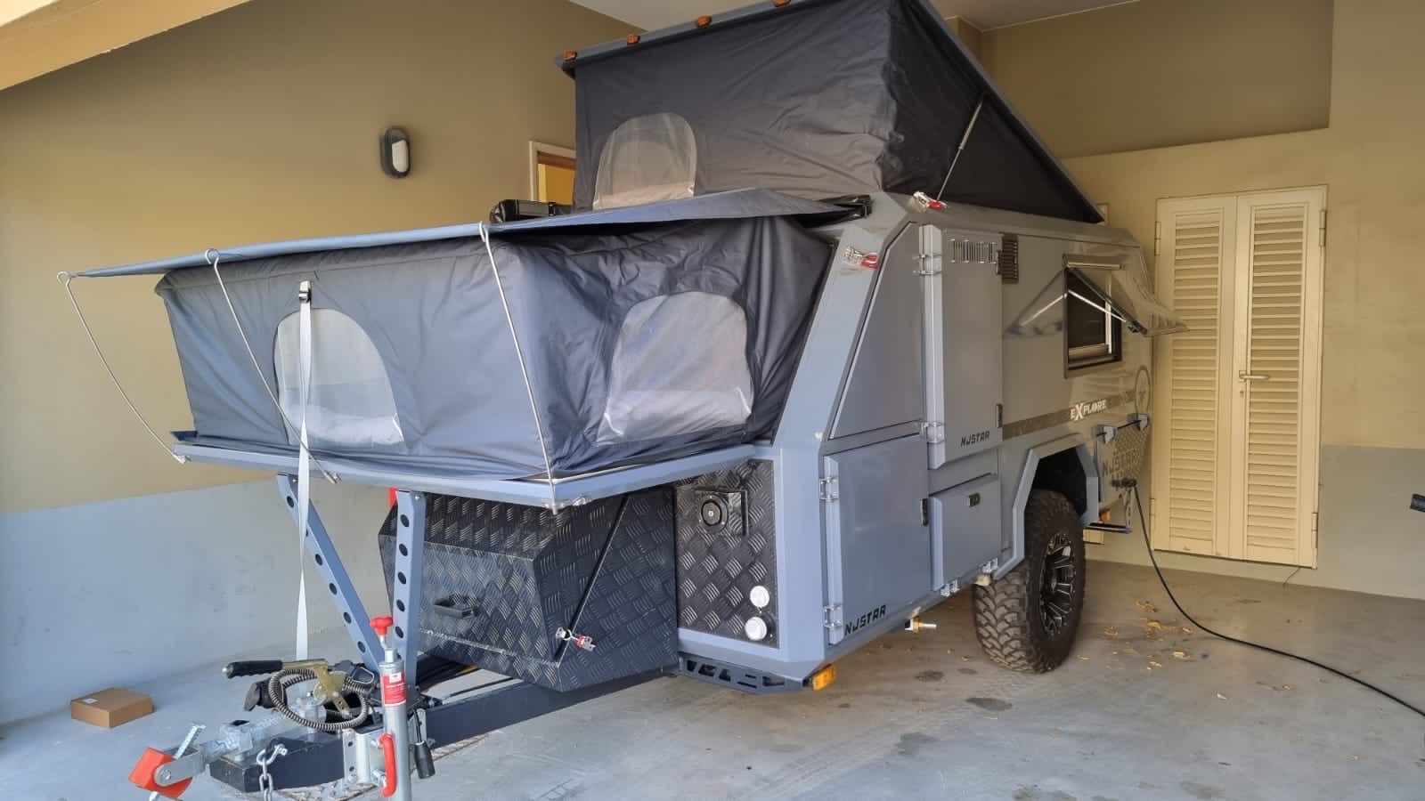 16ft Off Road Folading Camper Trailer With Capacity Of 2 Adults & 2 Kids Travel Trailer