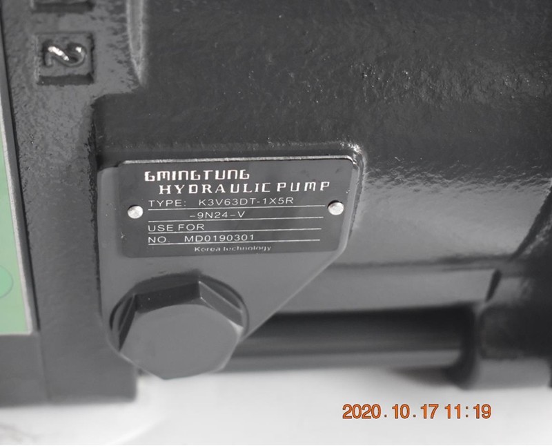 Excavator Komatsu Hydraulic Pump PC120-5 Main Pump Assembly K3V63DT