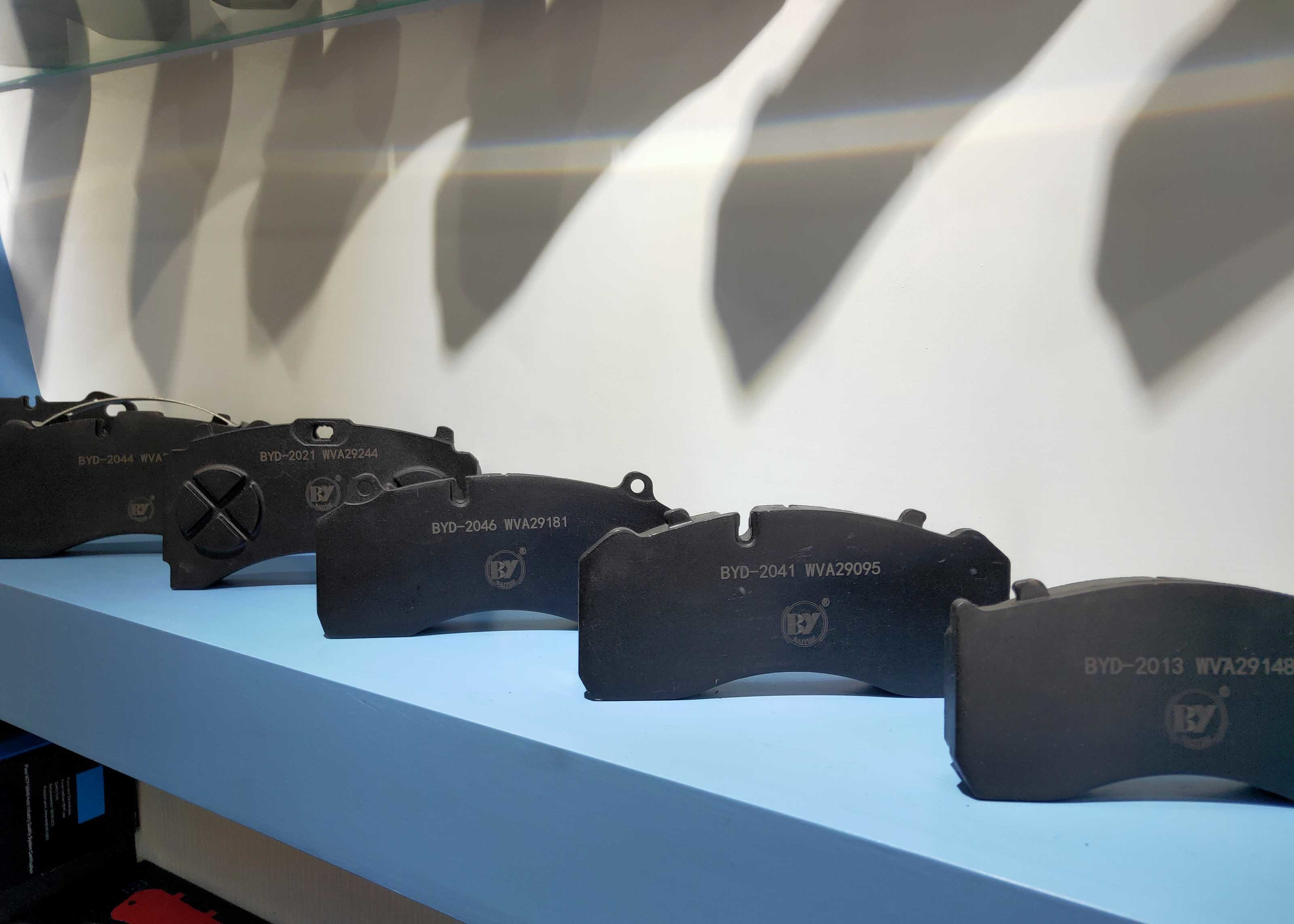 WVA29185 Commercial Vehicle Brake Pads , C.V. Brake Pad For YUTONG Bus