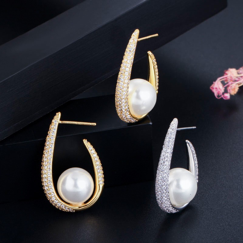 Luxury Pearl Earrings Micro-inlay CZ Earring Pendant Fashion Women Pearl Earring Jewelry Wedding Bridal Earrings