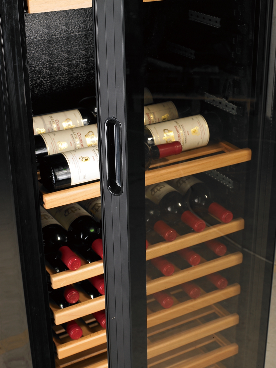 Soundless Freestanding Wine Cooler Fridge , 160W Under Counter Wine Refrigerator