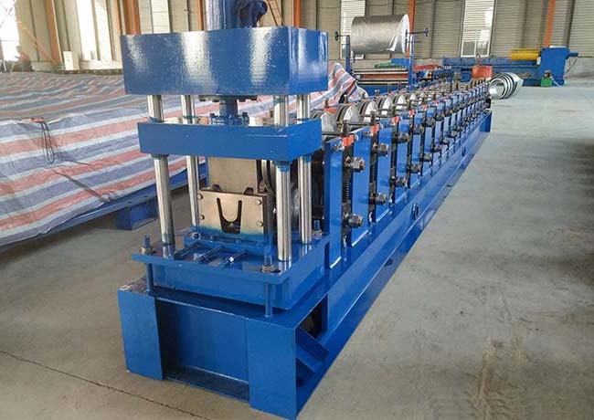 Flexible Operation Lip Channel Roll Forming Machine , C Z U Steel Roll Forming Machine