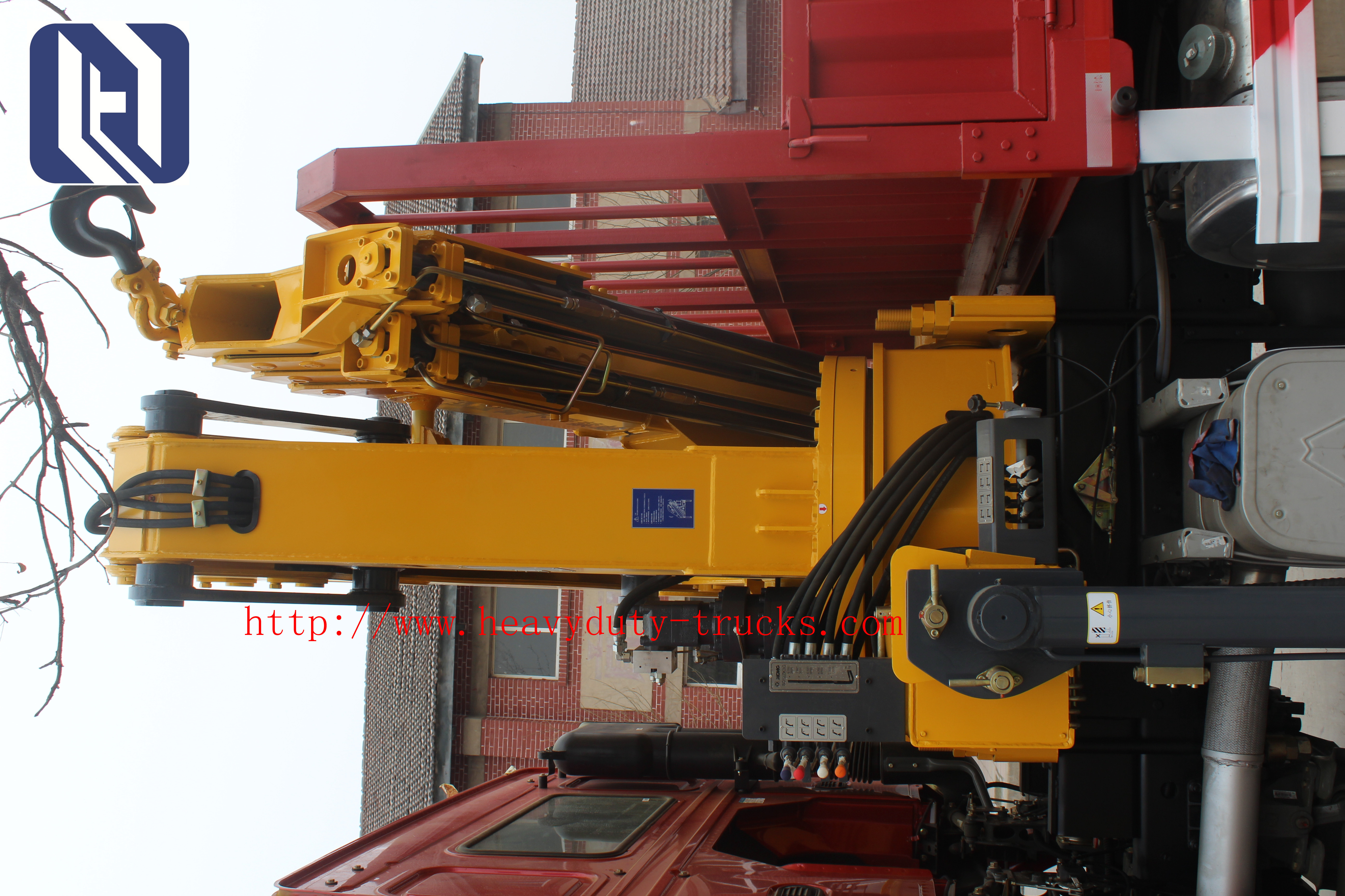 Yellow Telescopic Boom Crane / XCMG electric Scissor Aerial Work Platform 10m GTJZ10