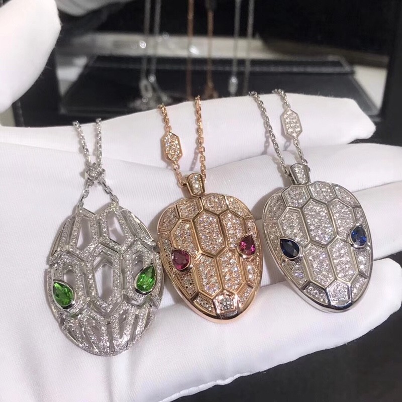Hot Selling Fashion Necklace Pure 18k Gold Serpenti Necklace With Natural Diamonds