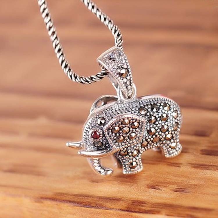 Thai 925 Silver Pave Marcasite Elephant Pendant Necklace (N11062)