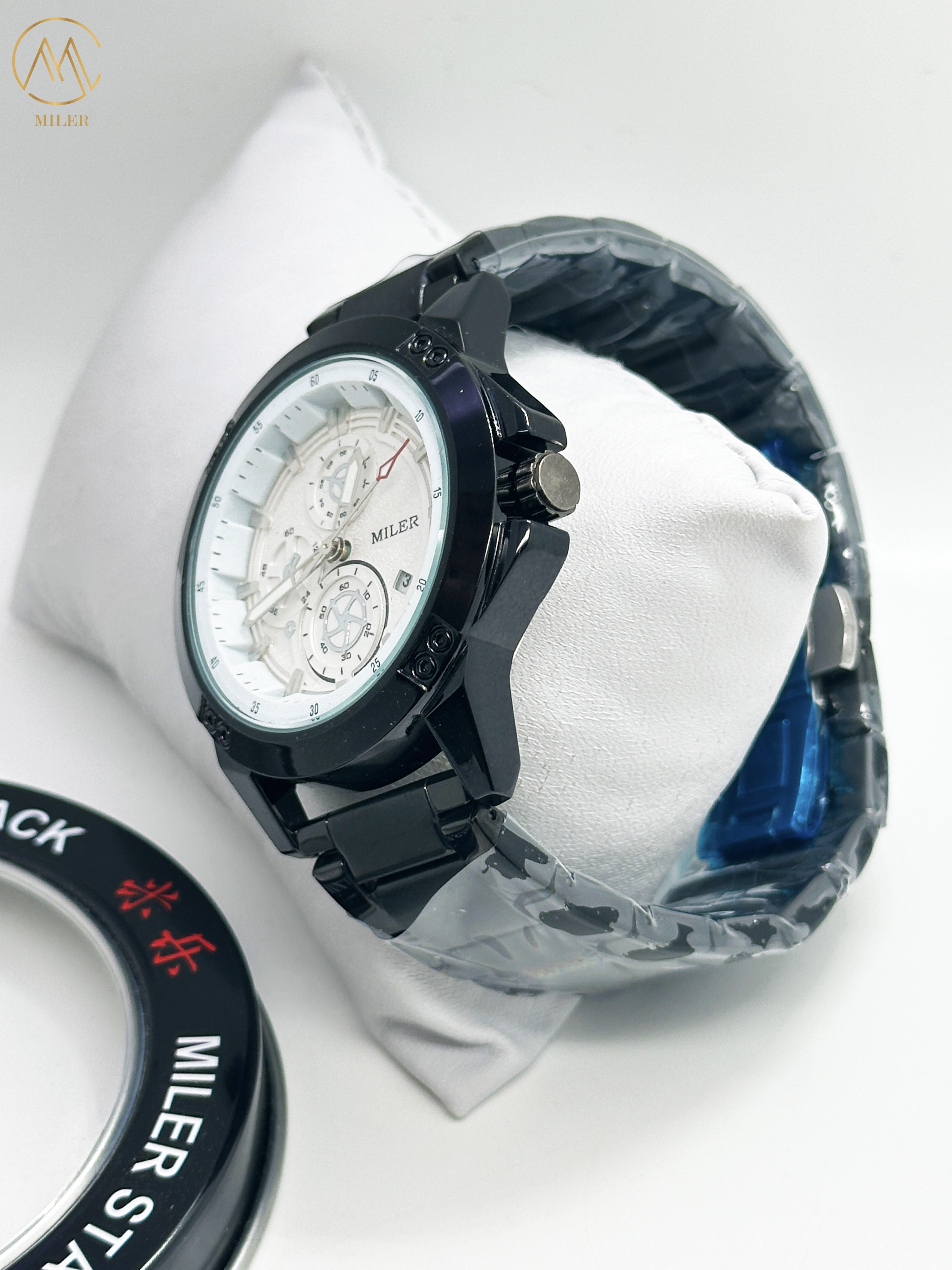 Custom Logo Fashion Business Three-Eye Chronograph Men′s Watch Quartz Movement