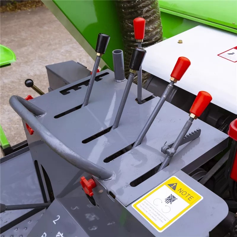 Crawler Type Combine Harvester Tractor