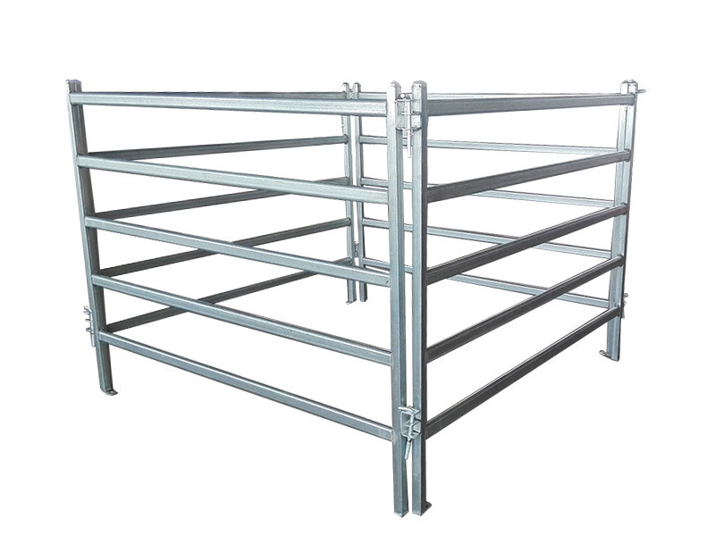 Strong Galvanized Cattle Panels Barrier With Easier Handle Free Size Gray Color