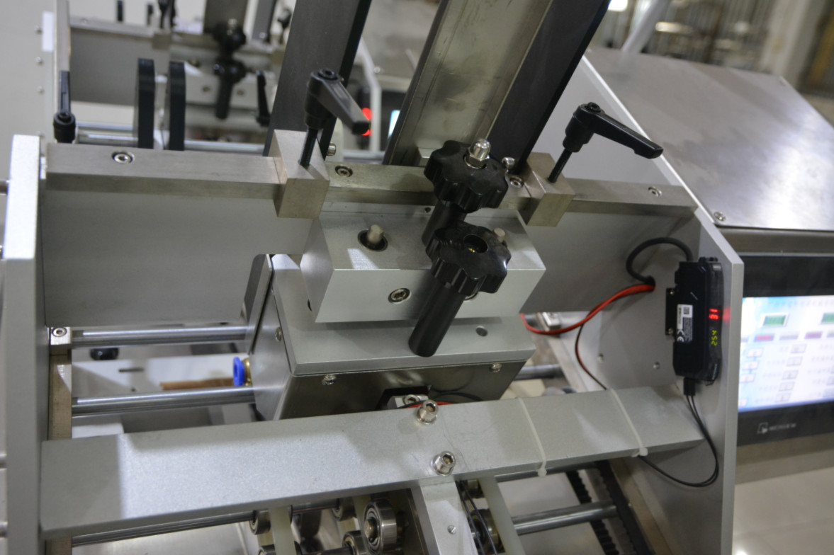 Foods Bread Horizontal Flow Pack Machine Servo Motor Horizontal Pillow Packing Machine