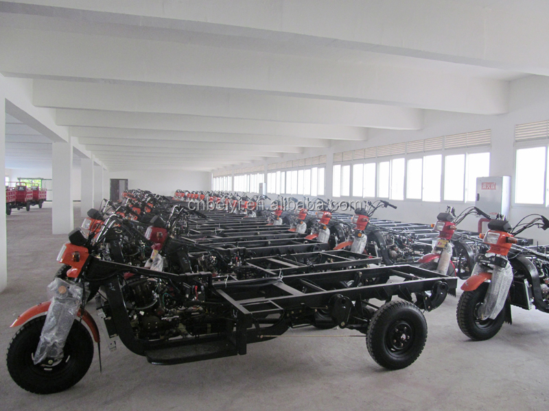 Chongqing Made 200CC 175cc Motorcycle Truck 3-Wheel Tricycle for Open Body Type Cargo