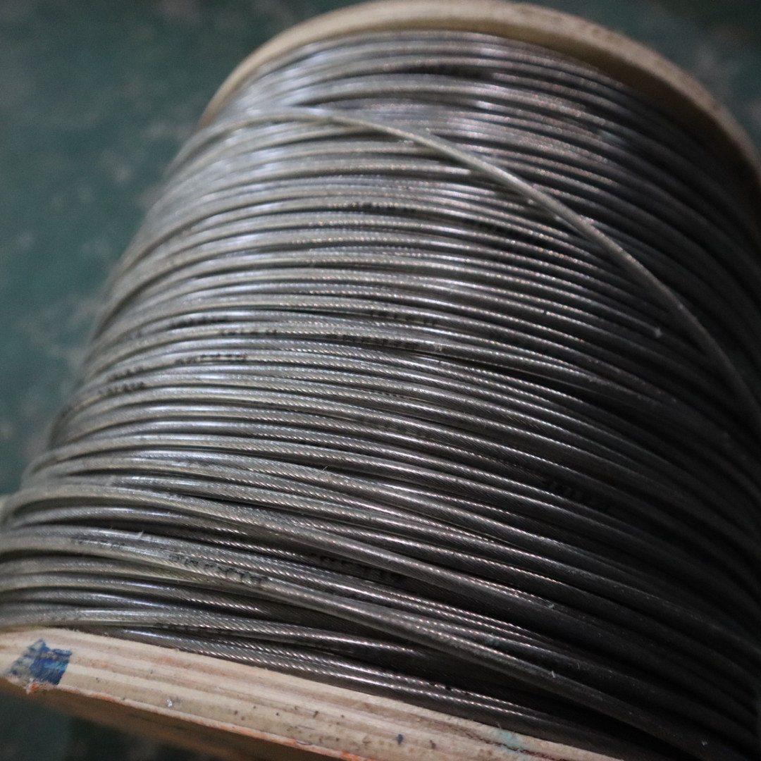 2.5mm Diamter Decorative Wire Mesh Grilles With Nylon Steel Wire Rope Surface