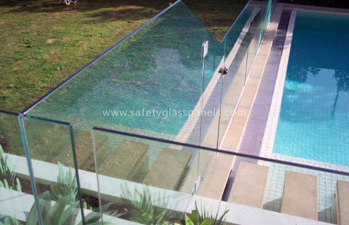 Fully Frameless Glass Pool Fencing