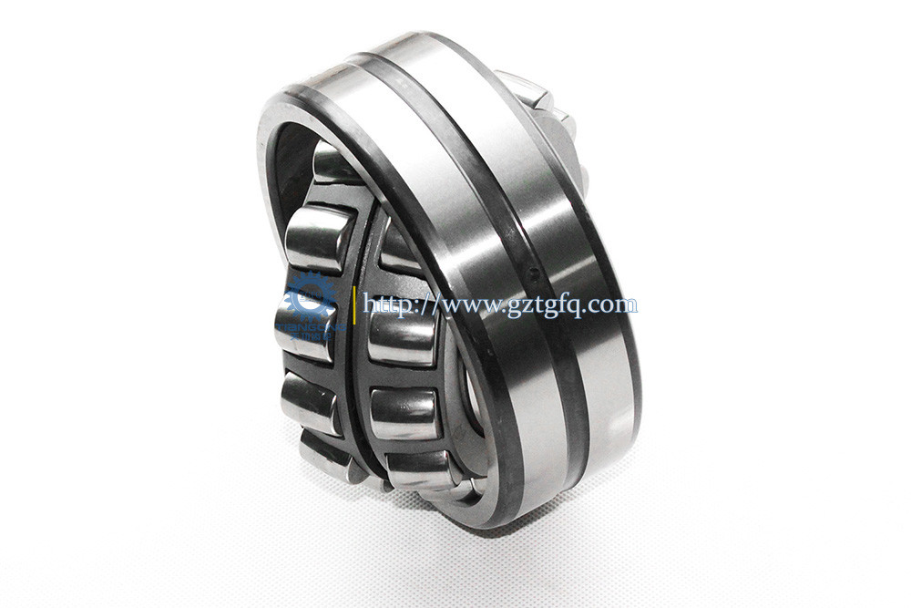 Excavator Spherical Roller Bearing 22314 E 22314 EK 22314 E/C3 22314 EK/C3 Size 70x150x51mm