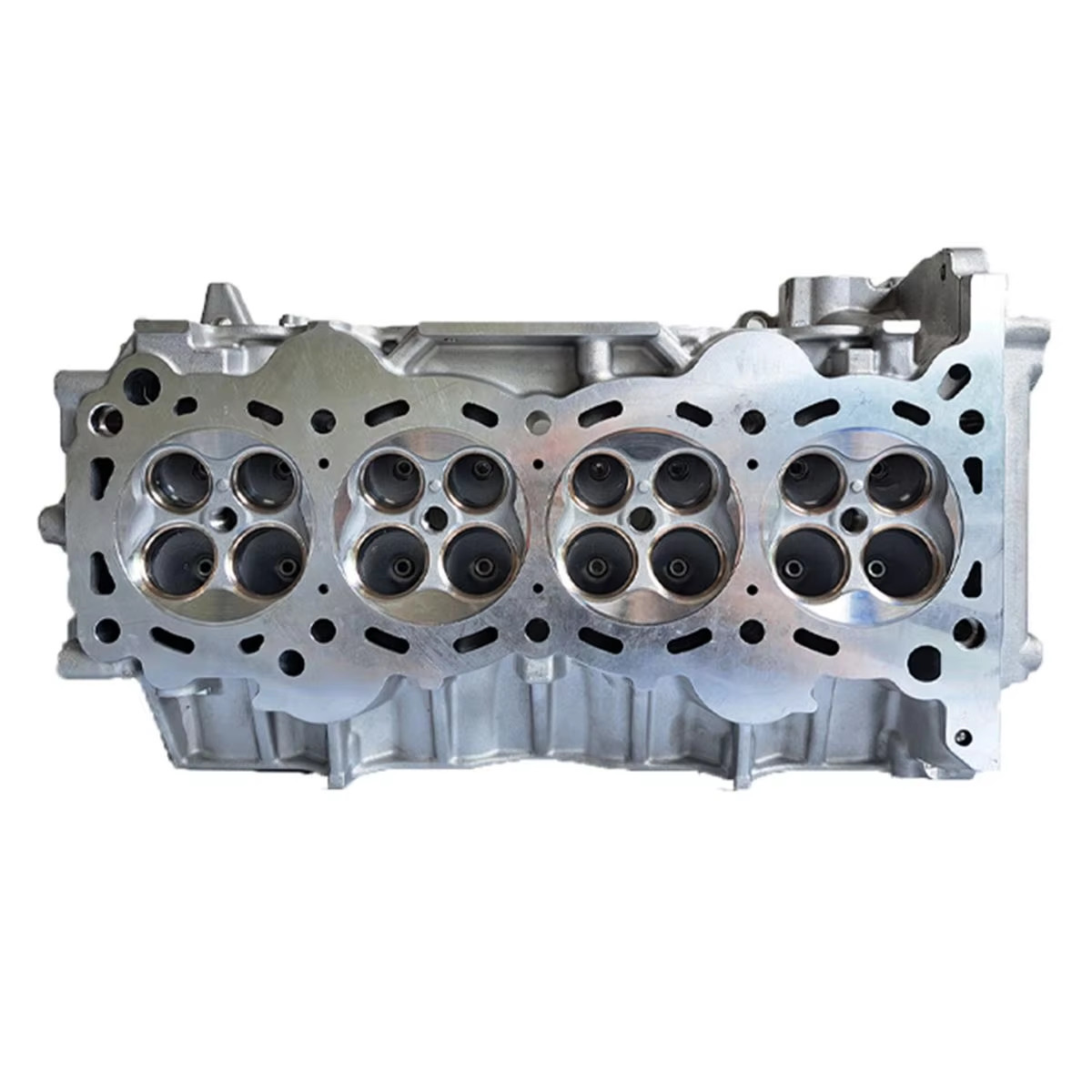 Auto Engine Parts Toyo-ta Hilux 2.4 Cylinder Heads 2002 Toyo-ta Cam-ry 2.4l Cylinder Head TOYO-TA ENGINE 2.4L 2GD Cylinder Heads