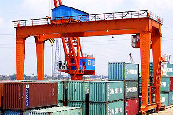 Container Rail Mounted Gantry Crane Double Beam , Electric Mobile Gantry Crane