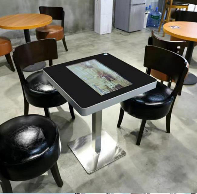 Innovation Smart Touch Wireless Charger LCD Display Touch Table For Restaurant  Advertising Player Touch Coffee Table