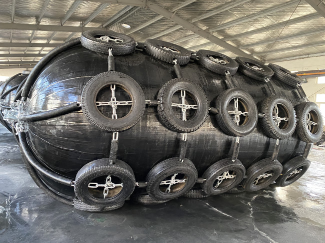 Yokohama Submarine Fender BV Certified Rubber Inflatable Boat Fenders