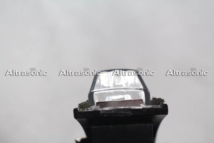 High Performance Ultrasonic Welding Machine Auto Riveting Rear Mirror Doorknob