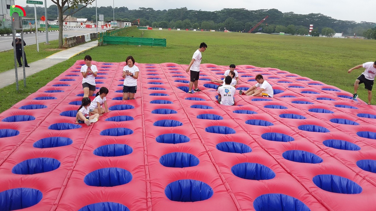 Competitive Challenge Inflatable Bounce Obstacle Course PVC Mattress Running Inflatable Course Equipment For Event
