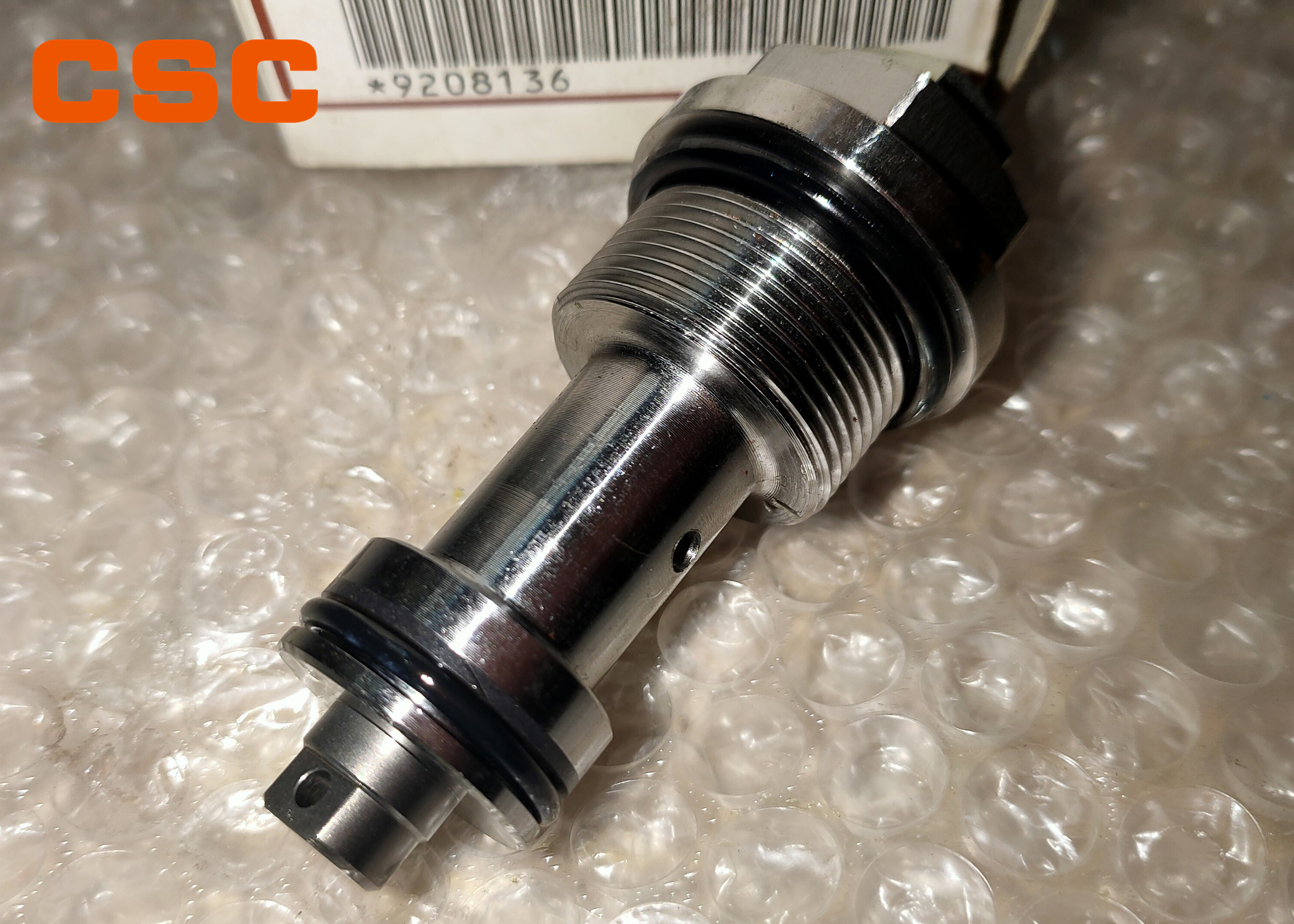 Industrial Excavator EX 120-2 9208136 Relief Valve , Hitachi Excavator Parts