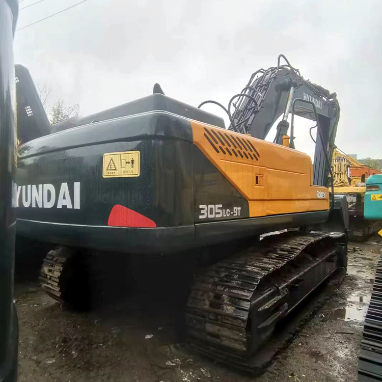 30000 KG Machine Weight 1.38 M3 Bucket Capacity Used Hyundai 305 Excavator