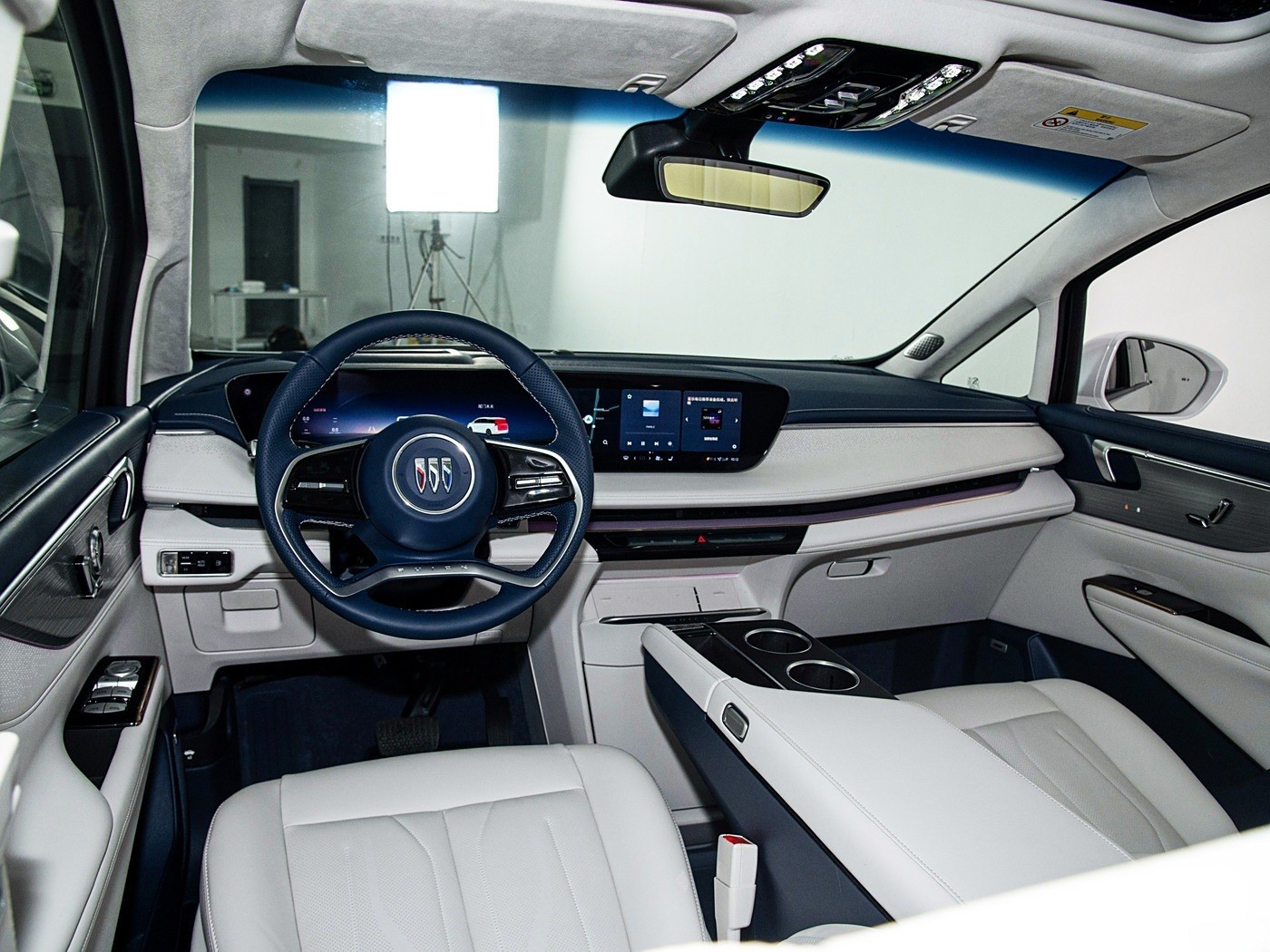 SMG Buick GL8 ES PHEV 1.5T 6/7 Seater Luxury Edition Plug In Hybrid Electric Vehicle MPV 2024