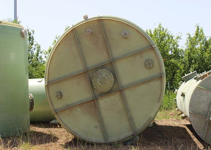 1400mm Green FRP Horizontal Tank 1200 Gallon For Finely Processed Underground Storage