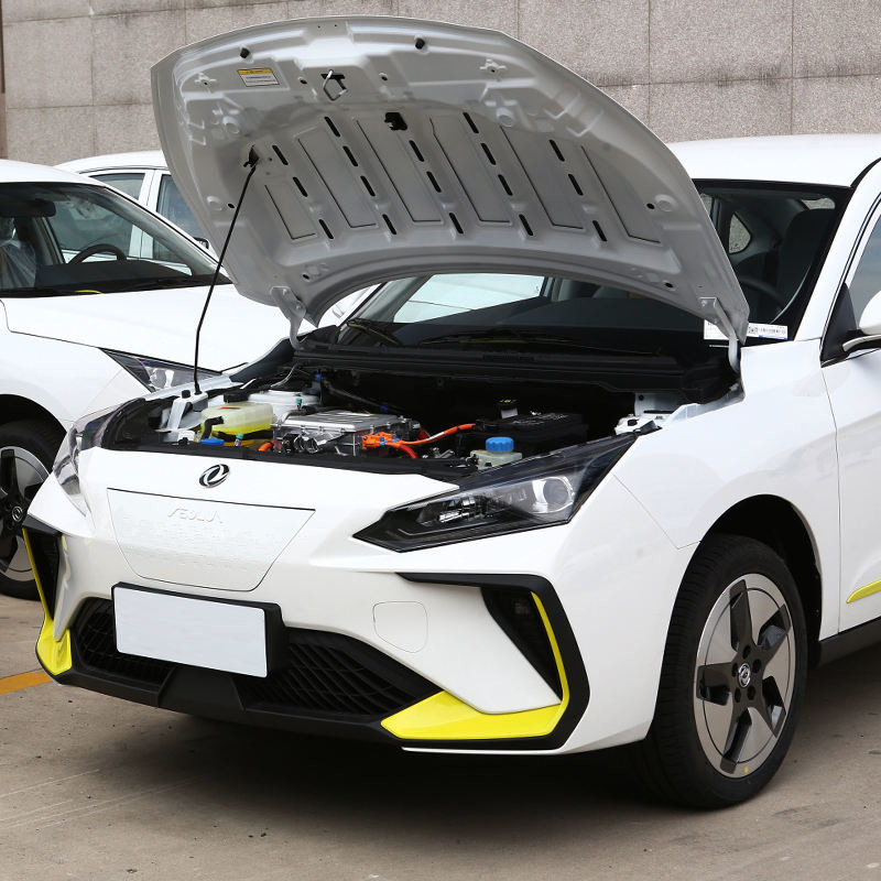 Dong Feng E70 Chinese Electric Taxi For Online Ride Hailing Battery Life 400KM