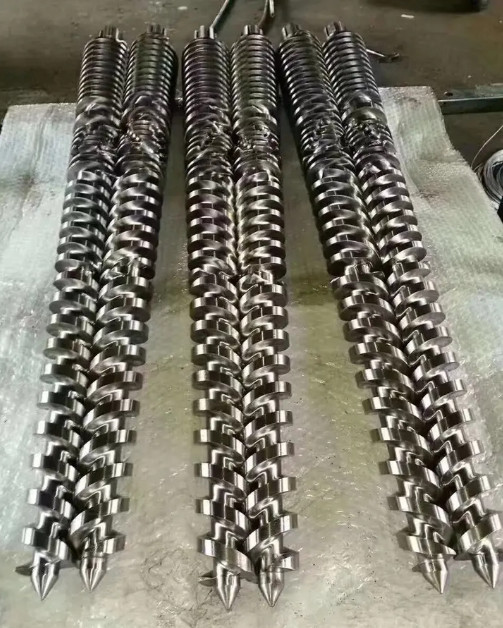Screw Barrel / Conical Twin Screw Barrel / Extruder Screw Barrel For Pipe Extrusion