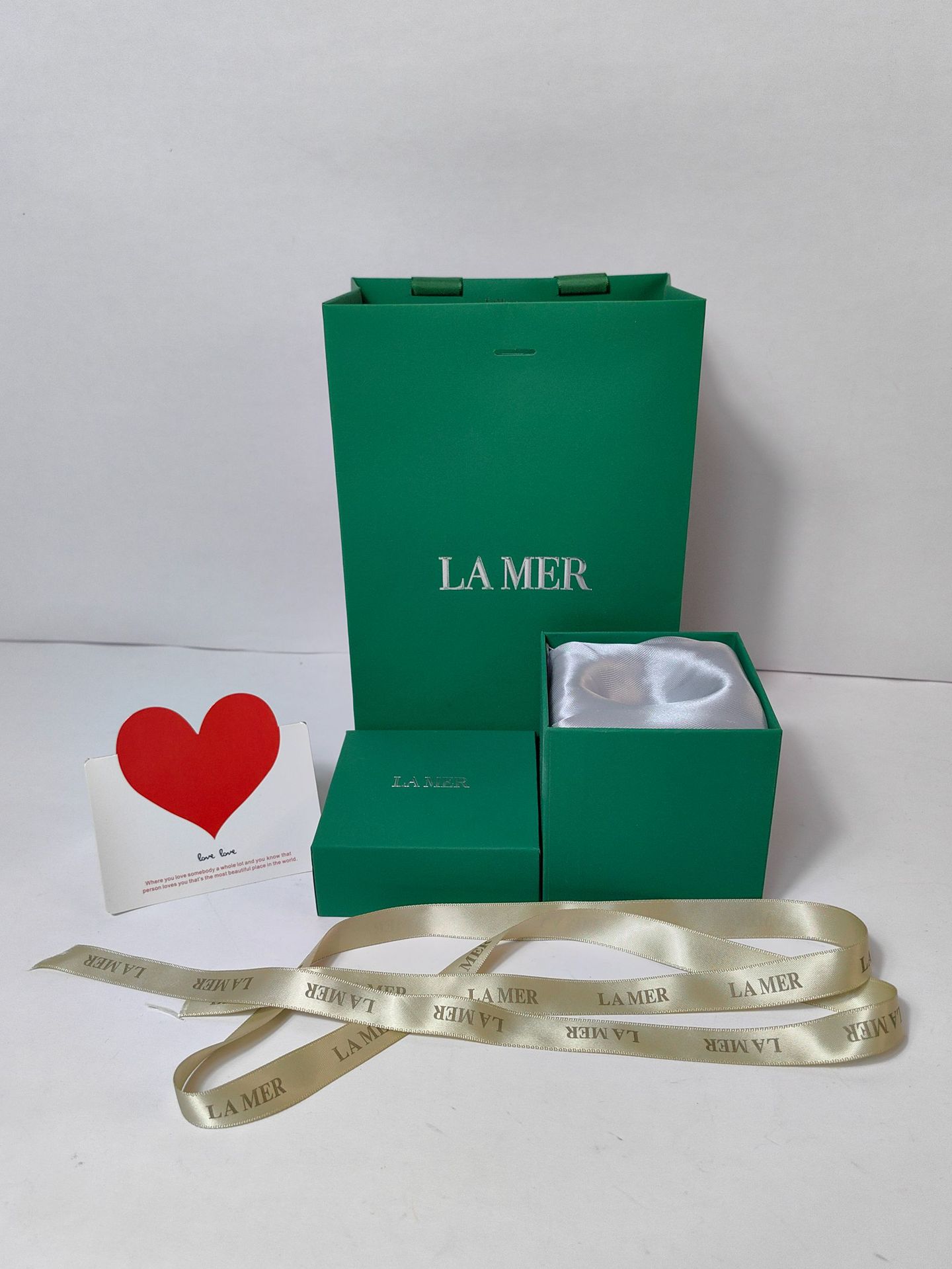 Custom Logo Bracelet Box for Earrings Rings Pendants Bangles Bracelets and Necklaces