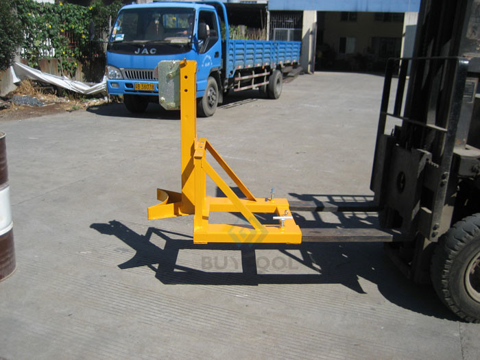Universal Forklift Drum Carrier Forklift Drum Clamp Attachment Gator Grip Clamp 350kg 55 Gallon Barrel