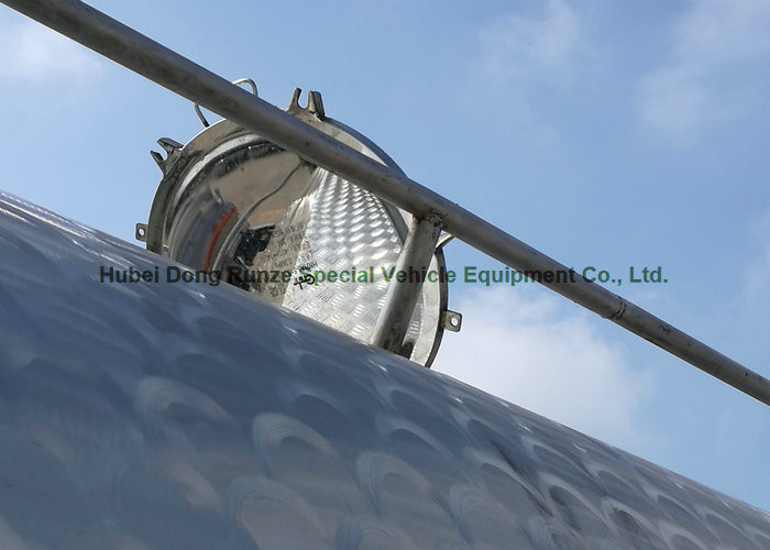 FOTON Polished Stainless Steel Tanker Trucks 18000liters for Drinking Water , Liquid Food ,oil