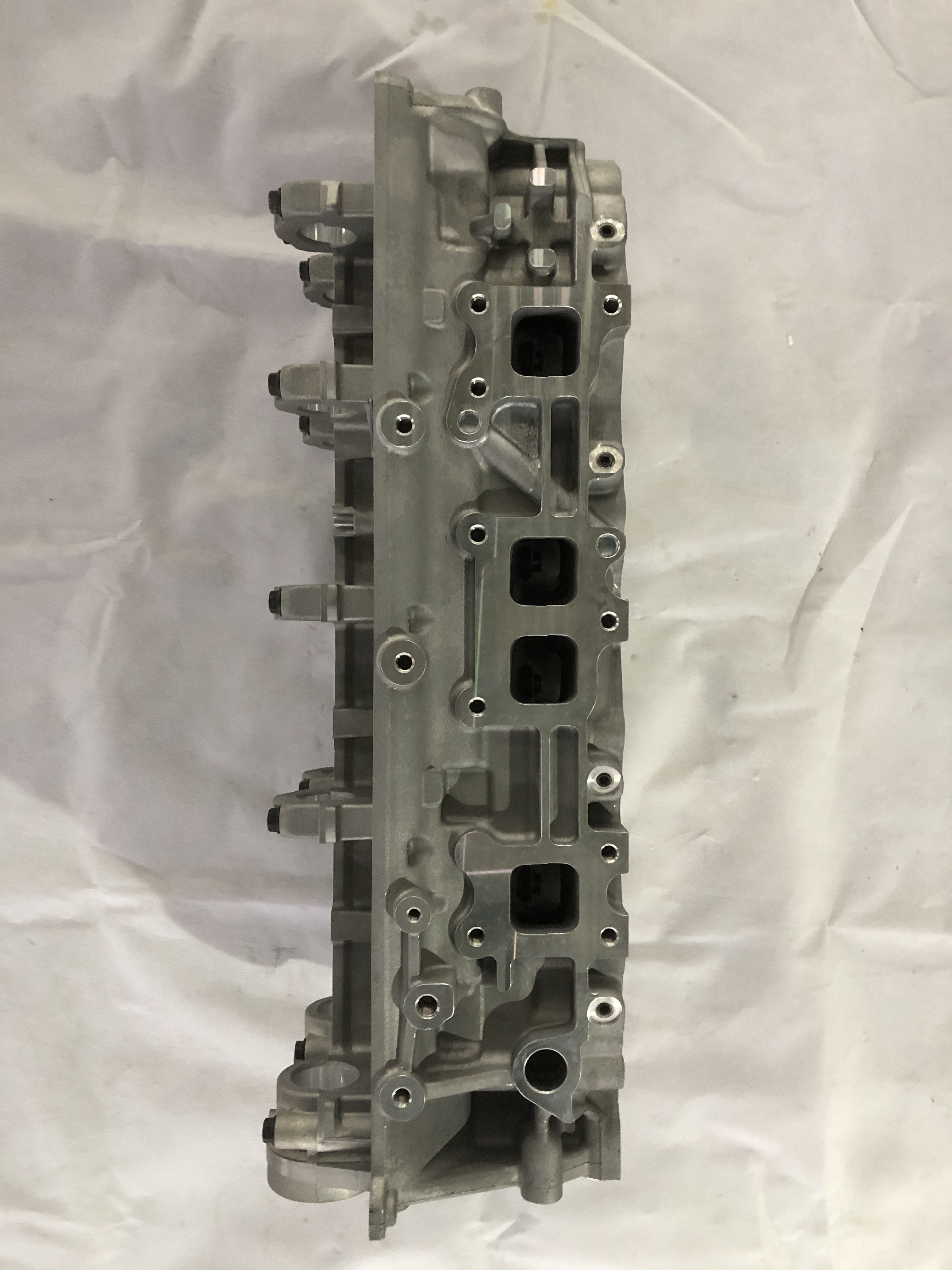 Engine Parts Cylinder Head For Oe No. 1449076,4986980 , WE0110100J,WE0110100K