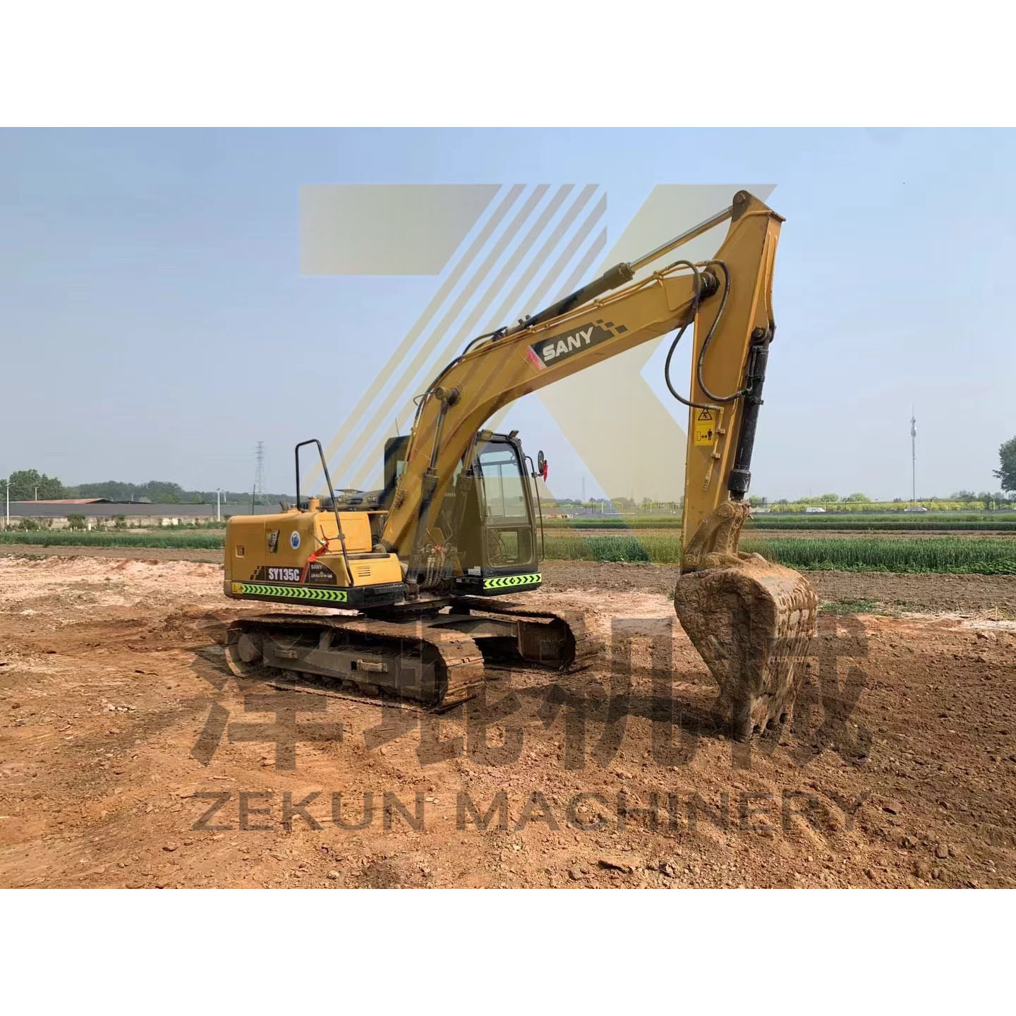 Used Sany SY135C Pro Excavator with 0.6m³ Bucket Capacity In Shanghai