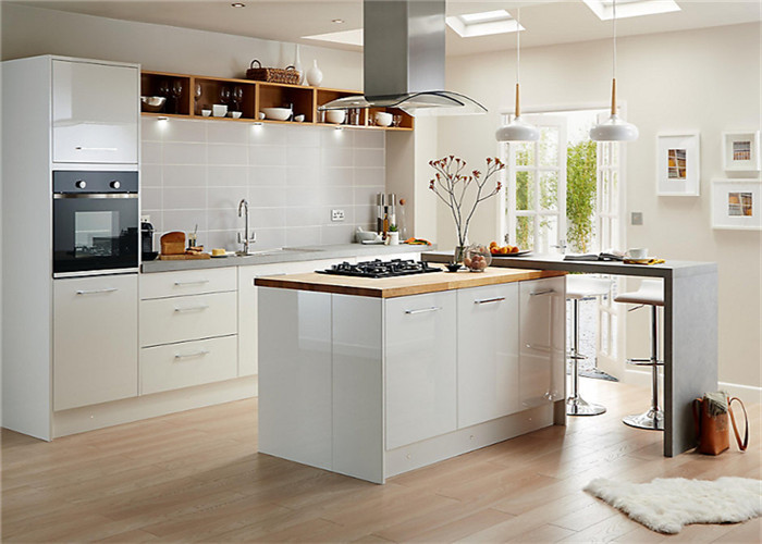 MDF Kitchen Customized Cabinets With White Quartz Countertop