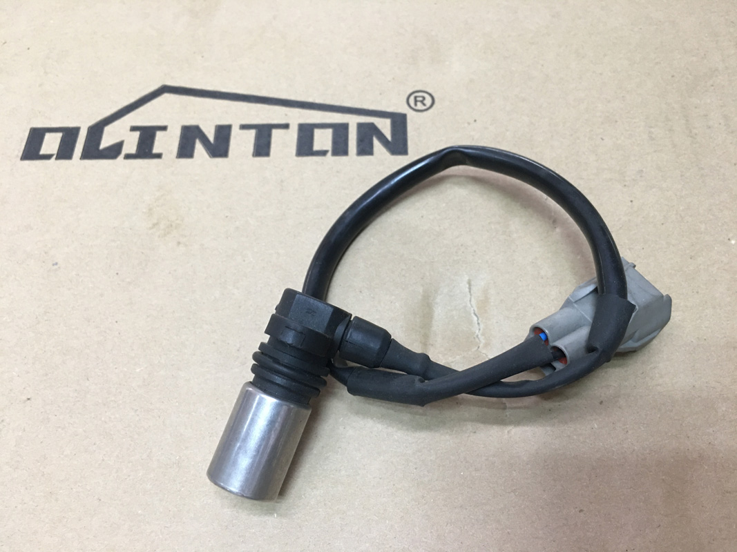 Excavator Engine Speed Sensor 4HK1 6HK1 6UZ1 6WG1 for ZX200-3 ZX240 ZX250 ZX470 SH460-5 8973061131