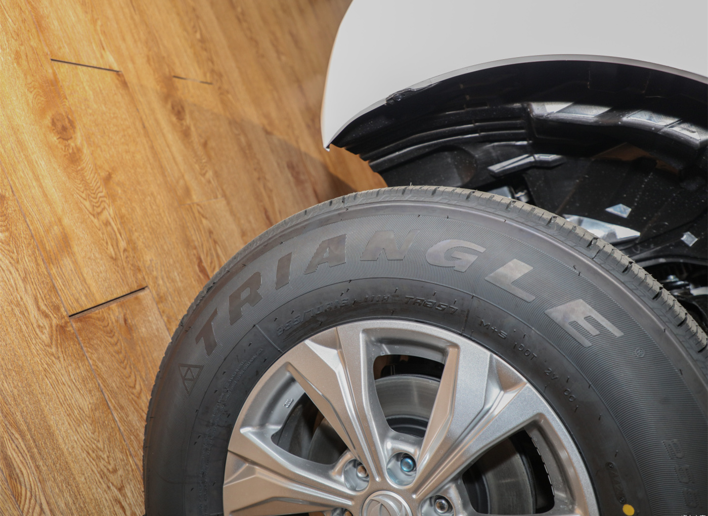 Rear Drum Braking Electric Pickup Truck Dongfeng RICH 6 EV 4x2 for Off Road Adventures