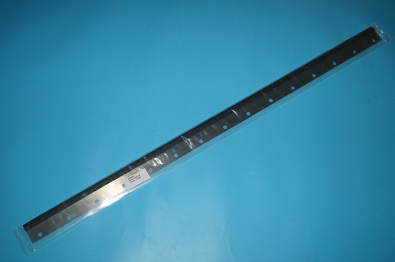 komori L40 machines wash up blade komori wash up blade 1105x50x0.5mm 15 holes GOOD QUALITY