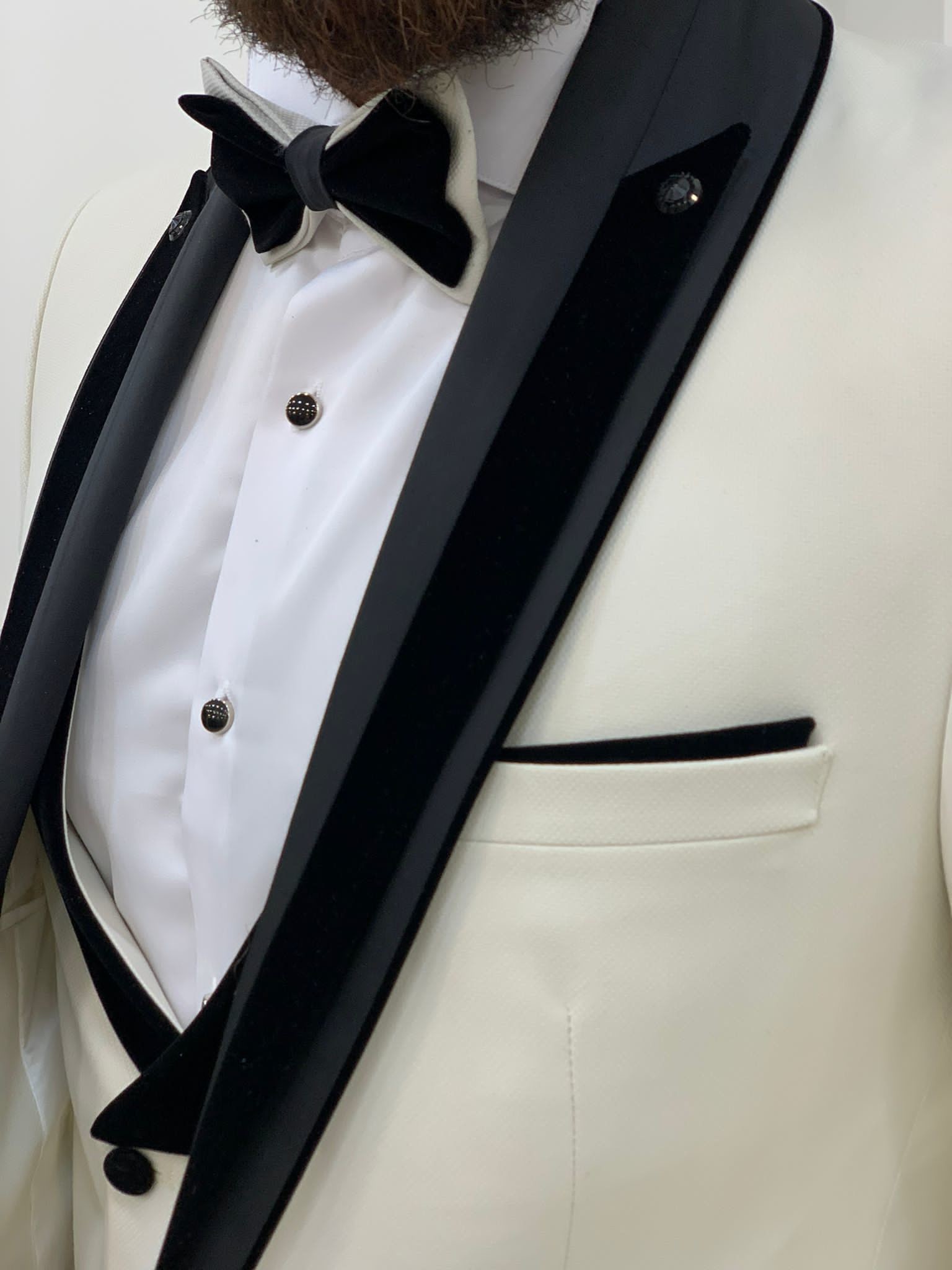 Ventura White Shawl Collar Tuxedo Slim Fit 3pc 65% Polyester